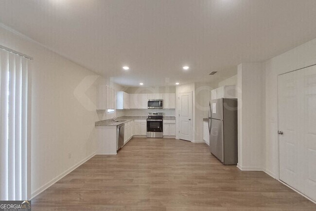 Building Photo - 109 Flat Rock Ml Trl