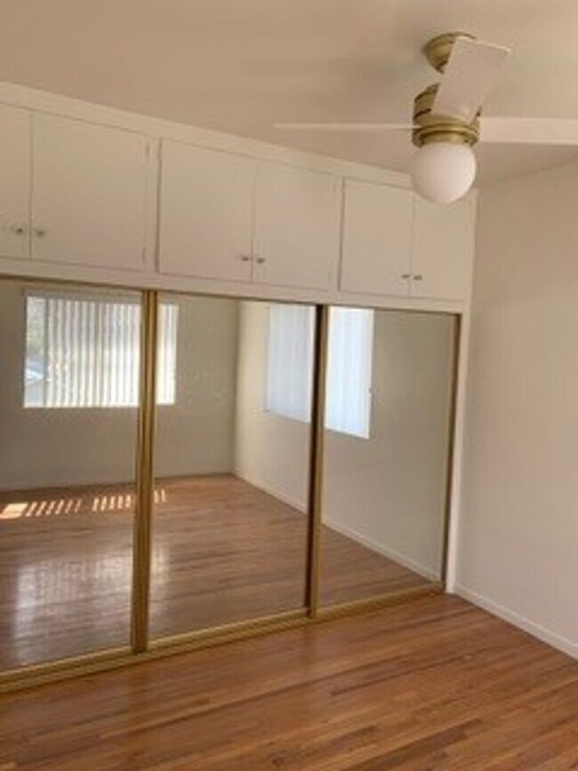 Building Photo - 18th Street