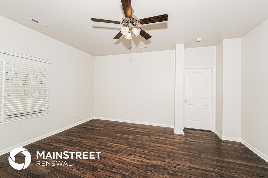 Building Photo - 794 Valley Cir