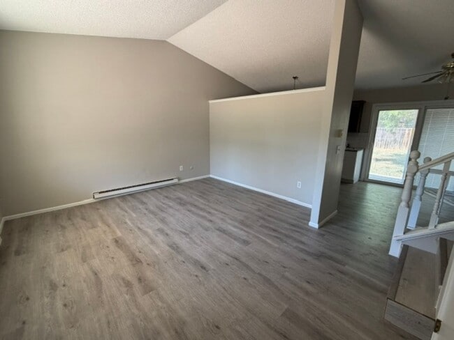 Building Photo - 2737 Sagebrush Dr