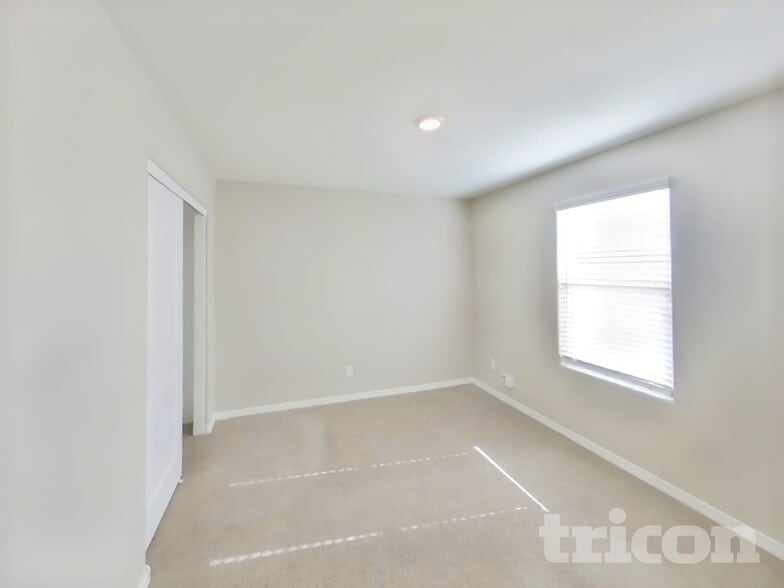 Building Photo - 8235 W Illini St