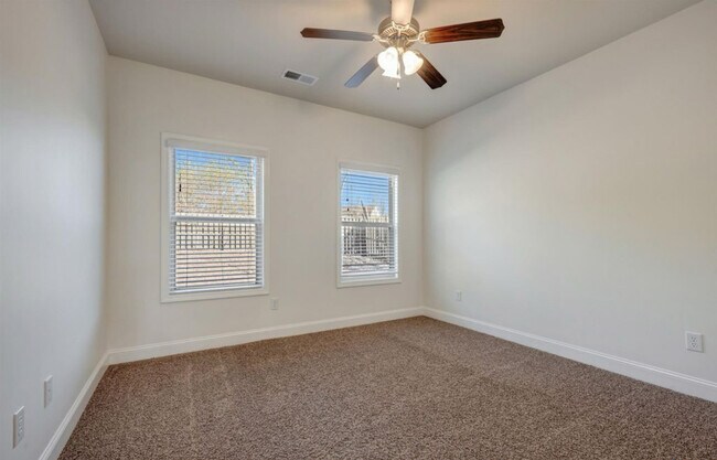 Building Photo - 129 Melbridge Dr