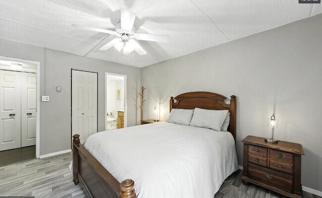 Building Photo - 200 Winding Way