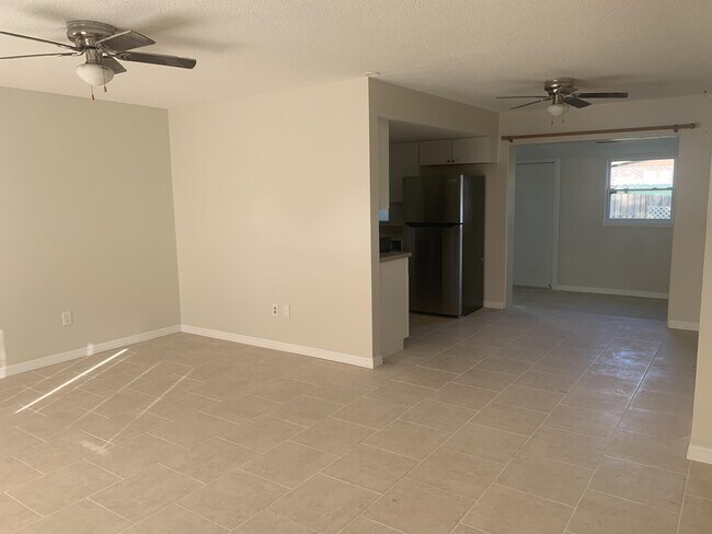 Building Photo - 162 Monaco Rd