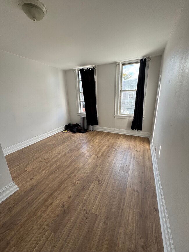 Building Photo - 7329 69th Pl