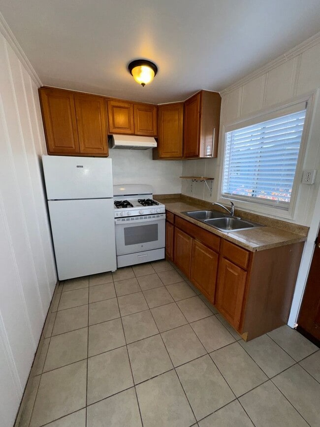 Building Photo - 4311-4315 Maryland Street