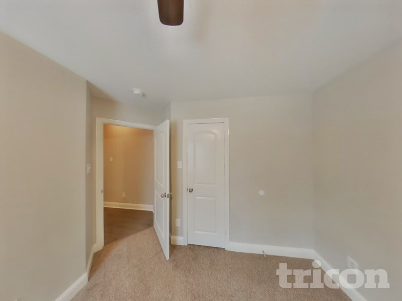 Building Photo - 5856 Burgundy Rose Dr