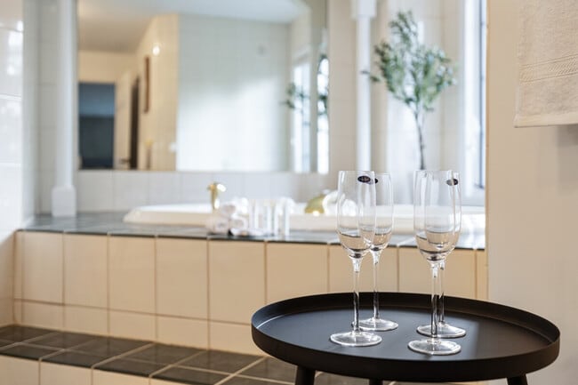 Building Photo - 321 Museum Village Rd