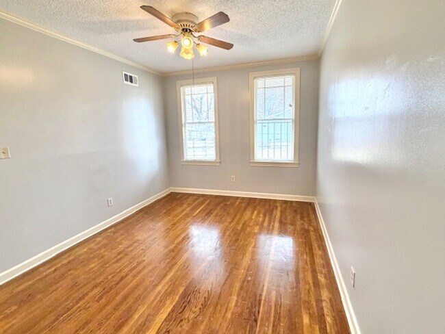 Building Photo - SamCooper2532