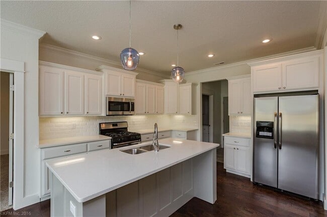 Building Photo - 1531 Abbey Ln