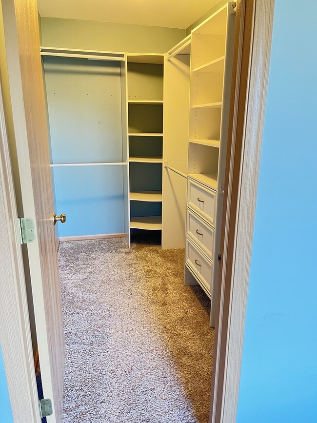 Building Photo - 2289 Grand Pointe Trail