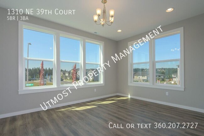 Building Photo - 1310 NE 39th Ct