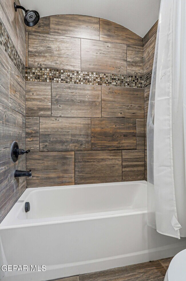 Building Photo - 14936 Harry Flournoy Ave