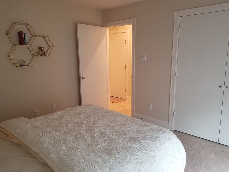 Bedroom 2 - 3709 Main Plaza Dr
