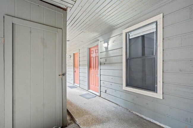 Building Photo - 3506 Speedway