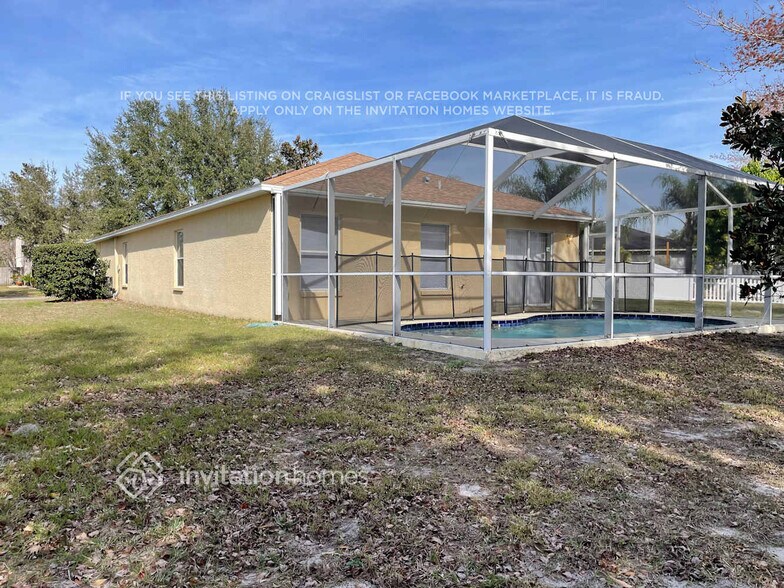 Building Photo - 15750 Greyrock Dr