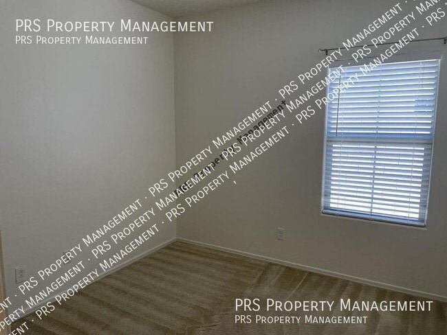 Building Photo - 3321 E Wisteria Pl