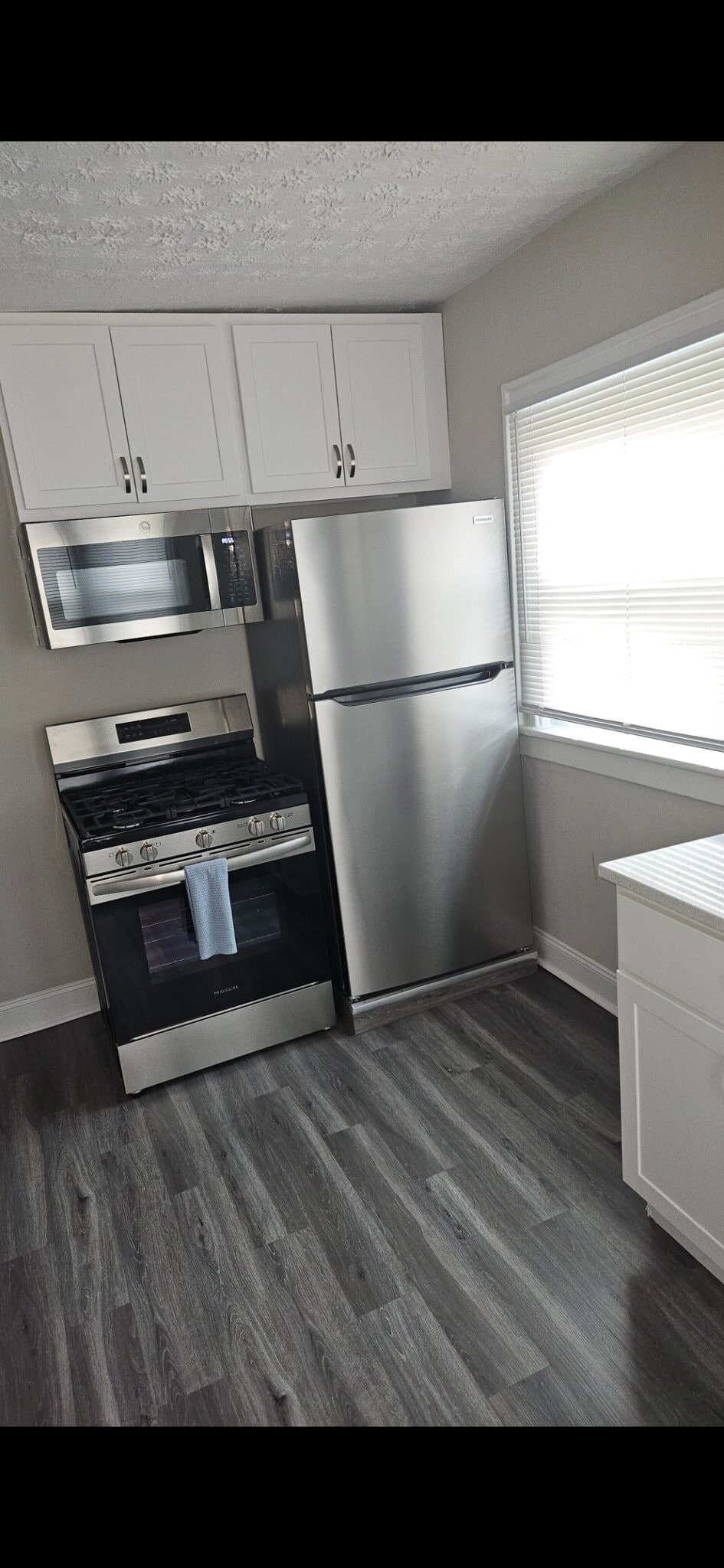 Building Photo - 962 S Ohio Ave