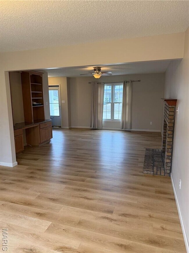 Building Photo - 56 Helena Ct