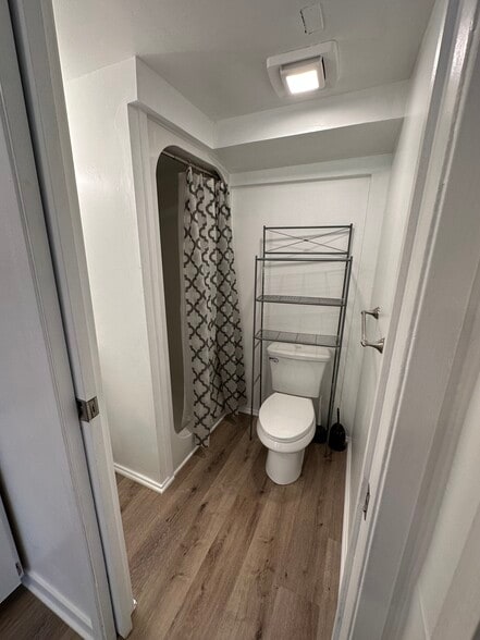 Building Photo - 8323 SE 62nd Ave