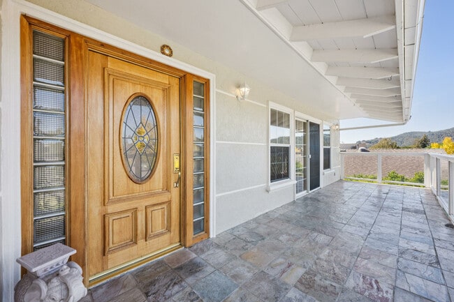 Building Photo - 114 San Marino Dr