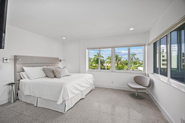 Building Photo - 120 N Ocean Blvd