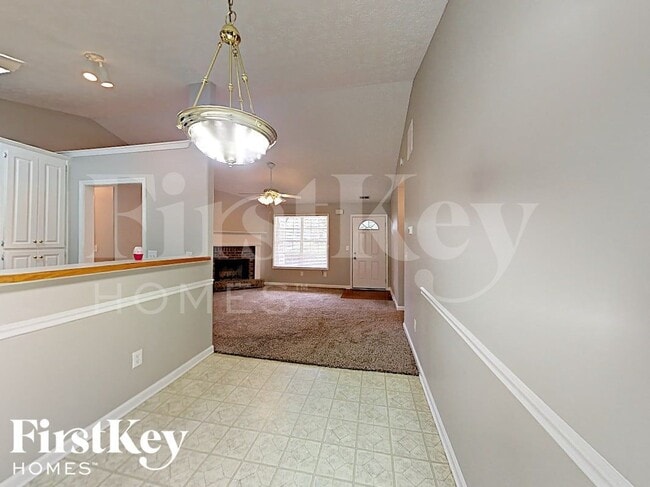 Building Photo - 328 Kellys Walk