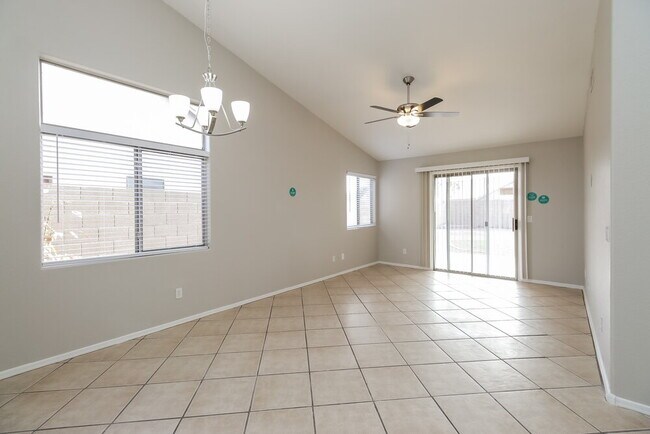 Building Photo - 30365 Maple Chase Dr