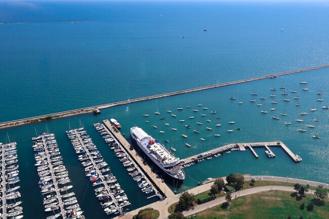 Building Photo - 155 N Harbor Dr