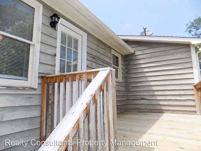 Building Photo - 3 br, 1.5 bath House - 4300 Holland Road