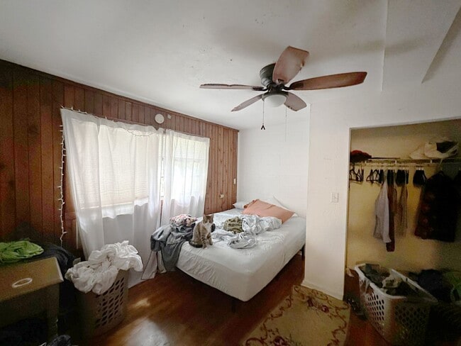 Building Photo - 732-A NE 3rd Ave. Gainesville, FL 32601 Duckpond