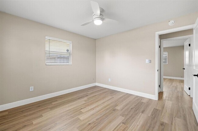 Building Photo - 2066 62nd Pl S