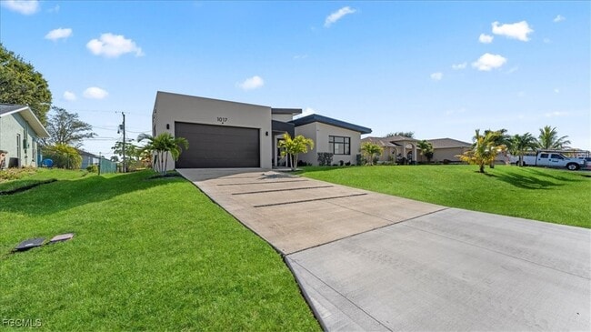 Building Photo - 1017 NE 4th Pl