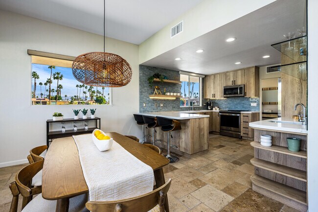 Building Photo - 76705 Sandpiper Dr