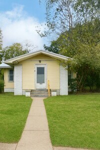 Building Photo - 2610 Ave P