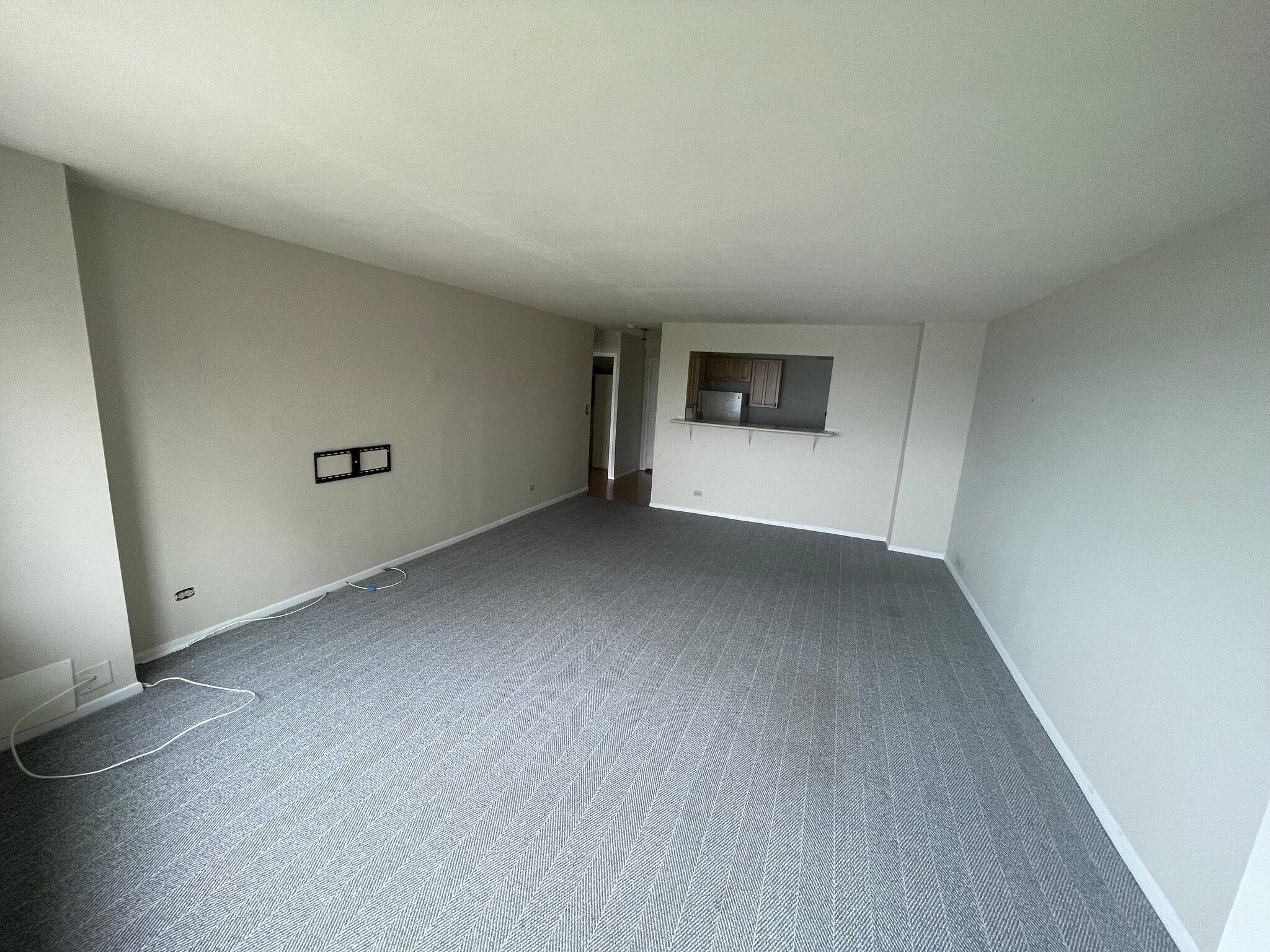 Building Photo - 3100 N Lake Shore Dr