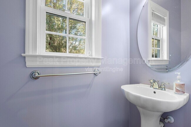 Building Photo - 9069 Brigadier Rd