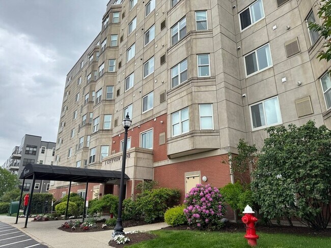 Building Photo - 1 Cityview Ln