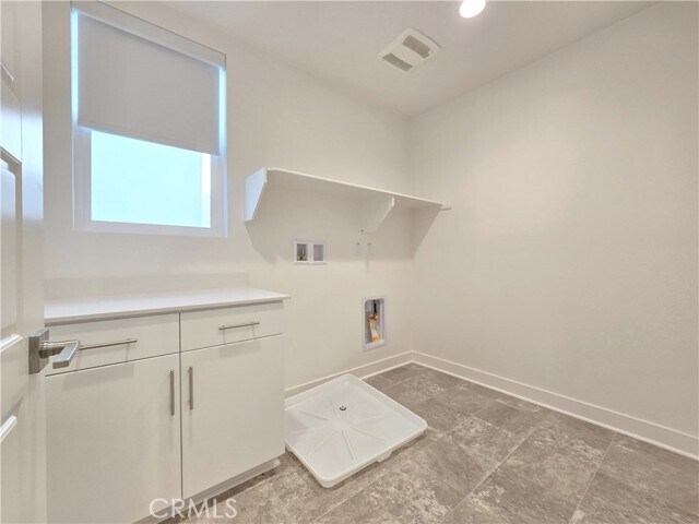 Building Photo - 179 Yugen