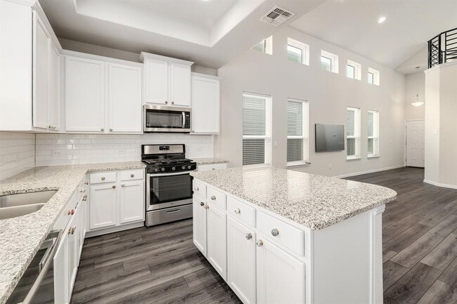 Building Photo - 10709 Blacket Dr