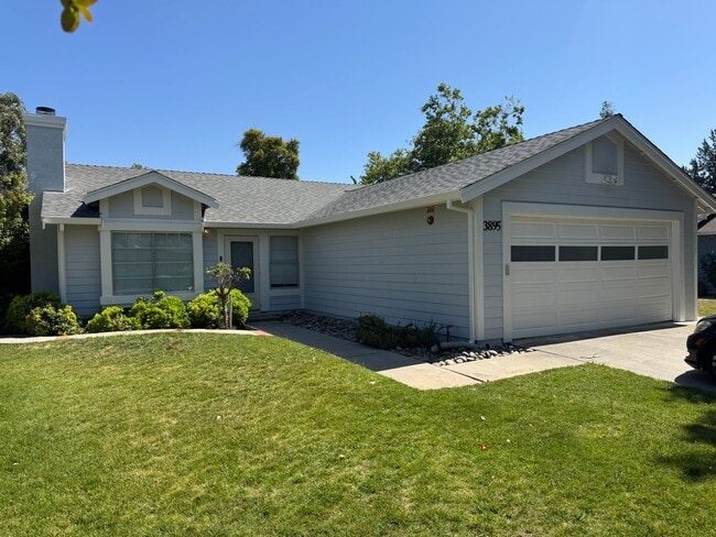 Building Photo - Livermore Single Story 3 BD / 2 BA, new pa...