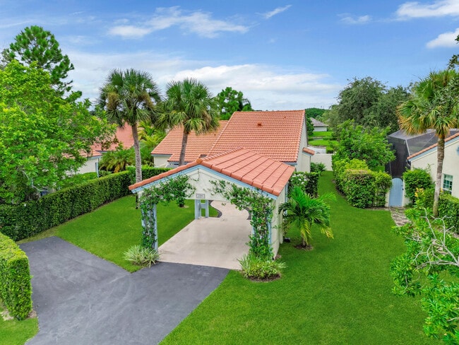 Building Photo - 2291 Las Casitas Dr