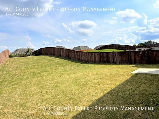 Building Photo - 4845 Frontier Dr