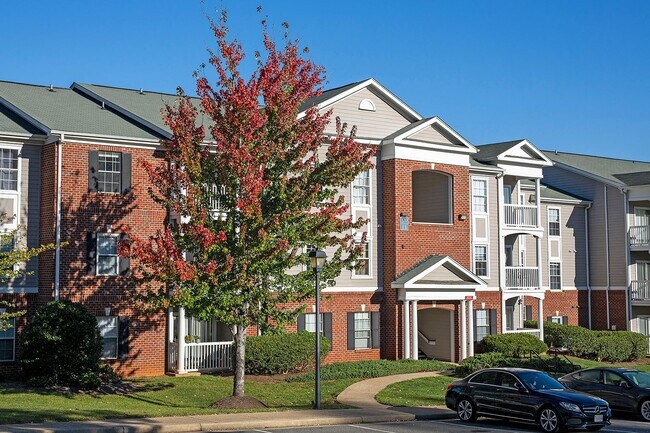 Building Photo - Student-Friendly One Bedroom With Private Bath in Eagles Landing - Utilities Included