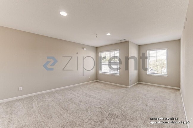 Building Photo - 7294 NW Oakfern Dr