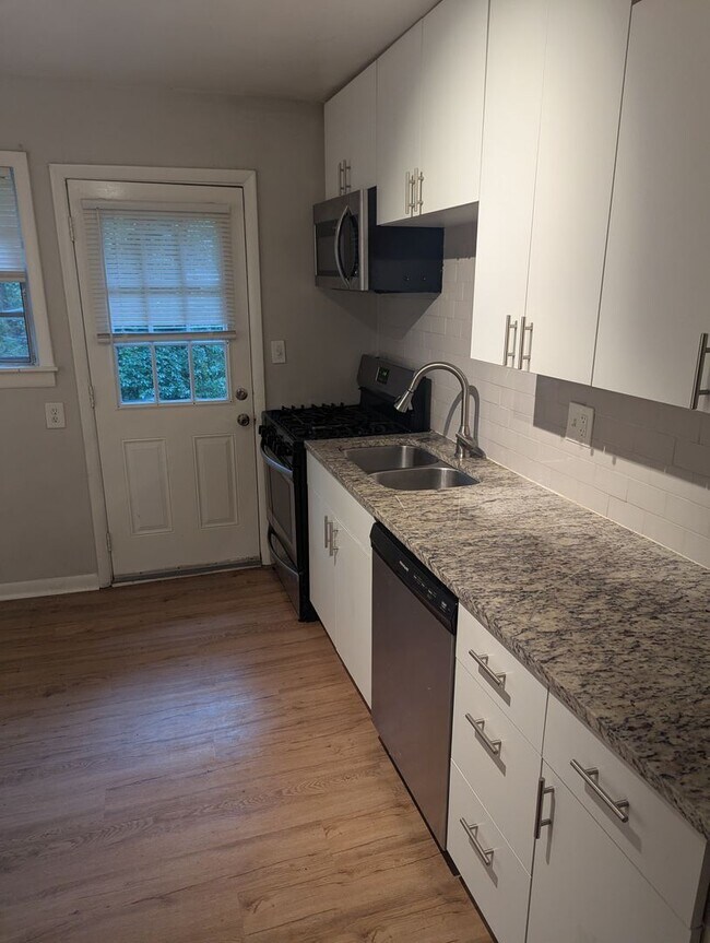 Interior Photo - 225-Hillcrest