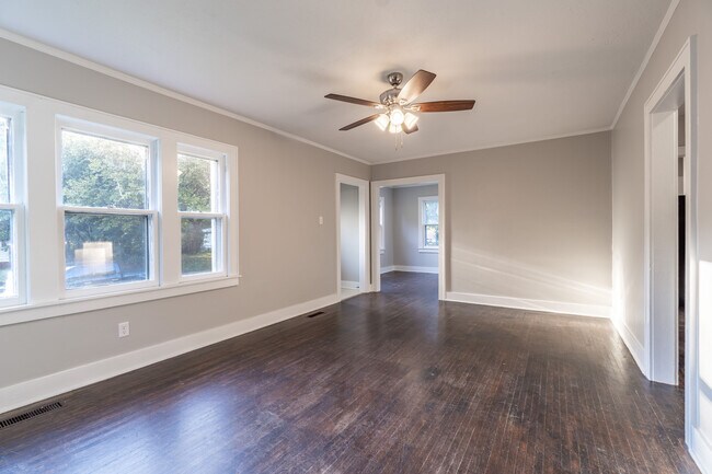 Building Photo - 714 N 39th St