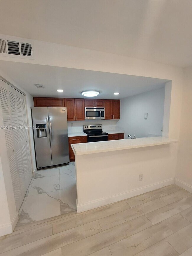 Building Photo - 6835 SW 45th Ln