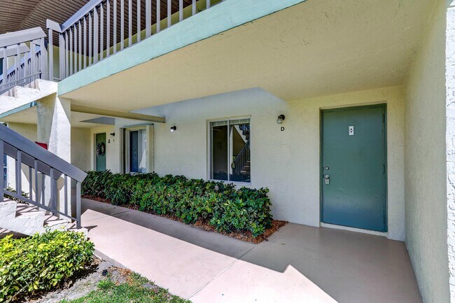 Building Photo - 6479 Chasewood Dr