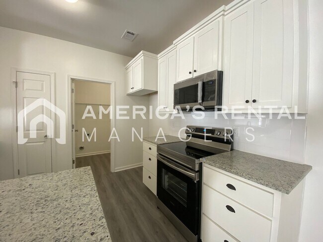 Building Photo - Home for Rent in Montgomery!!! DEPOSIT PENDING!